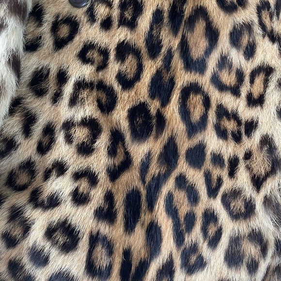 Authentic Leopard Print coat with appraisal - Picture 15 of 16